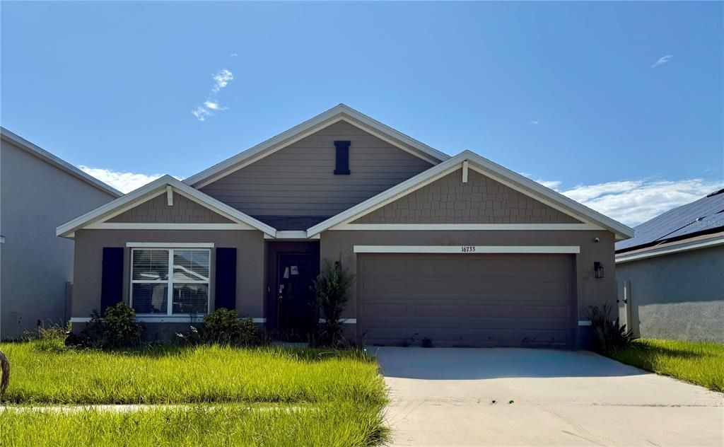 На продажу: $300,000 (4 спален, 2 ванн, 1828 Квадратных фут)