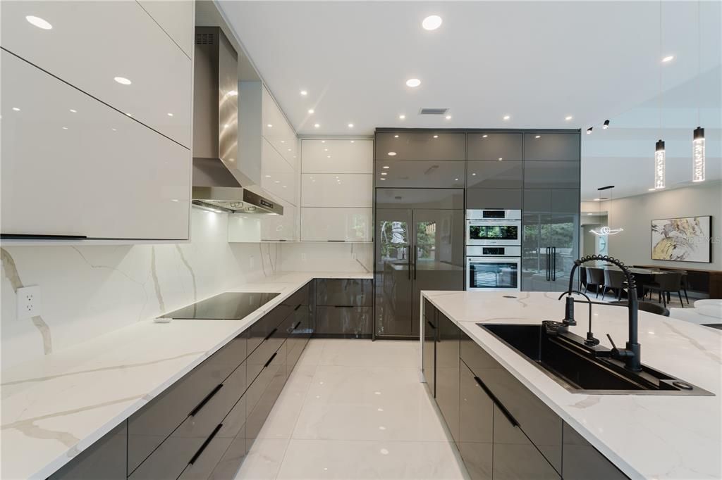 待售: $1,200,000 (4 贝兹, 4 浴室, 2787 平方英尺)