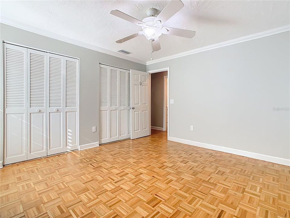 En Venta: $359,900 (2 camas, 2 baños, 1403 Pies cuadrados)