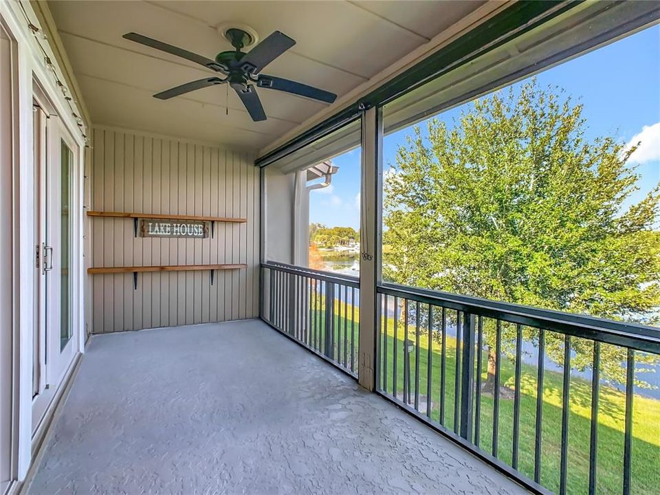 En Venta: $359,900 (2 camas, 2 baños, 1403 Pies cuadrados)