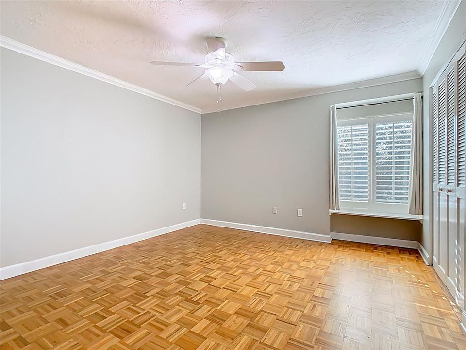 En Venta: $359,900 (2 camas, 2 baños, 1403 Pies cuadrados)