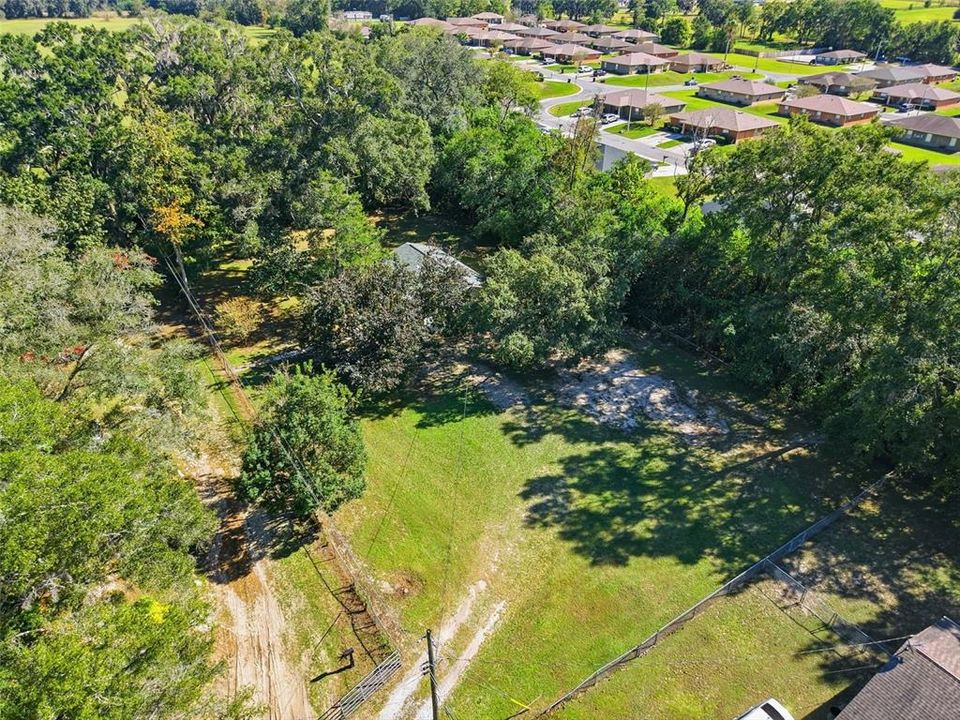 Active With Contract: $165,000 (2 beds, 1 baths, 800 Square Feet)