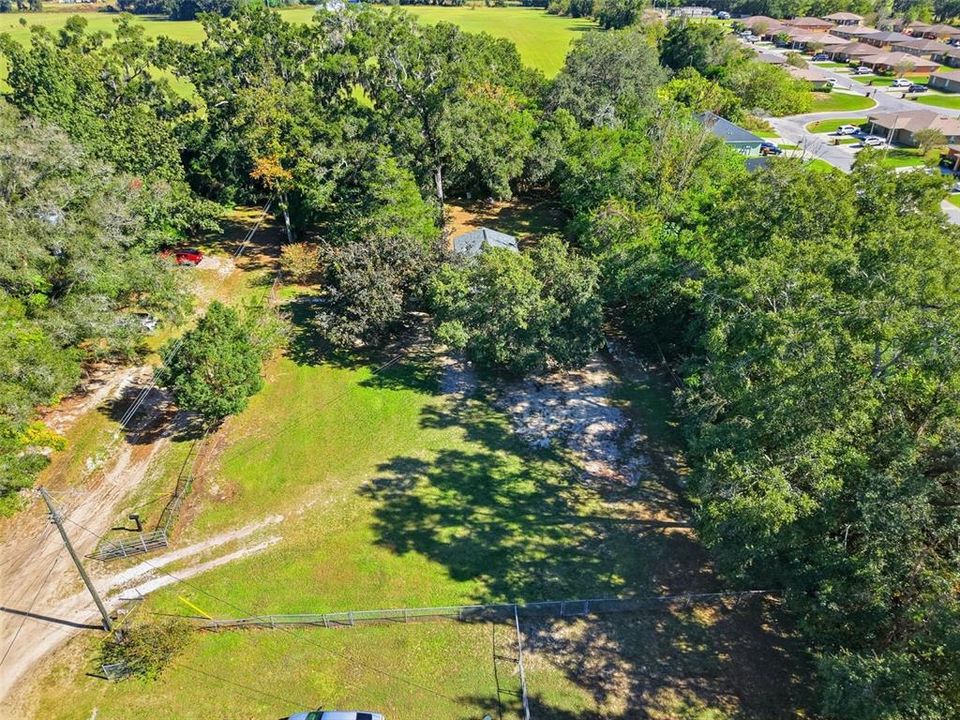 Active With Contract: $165,000 (2 beds, 1 baths, 800 Square Feet)