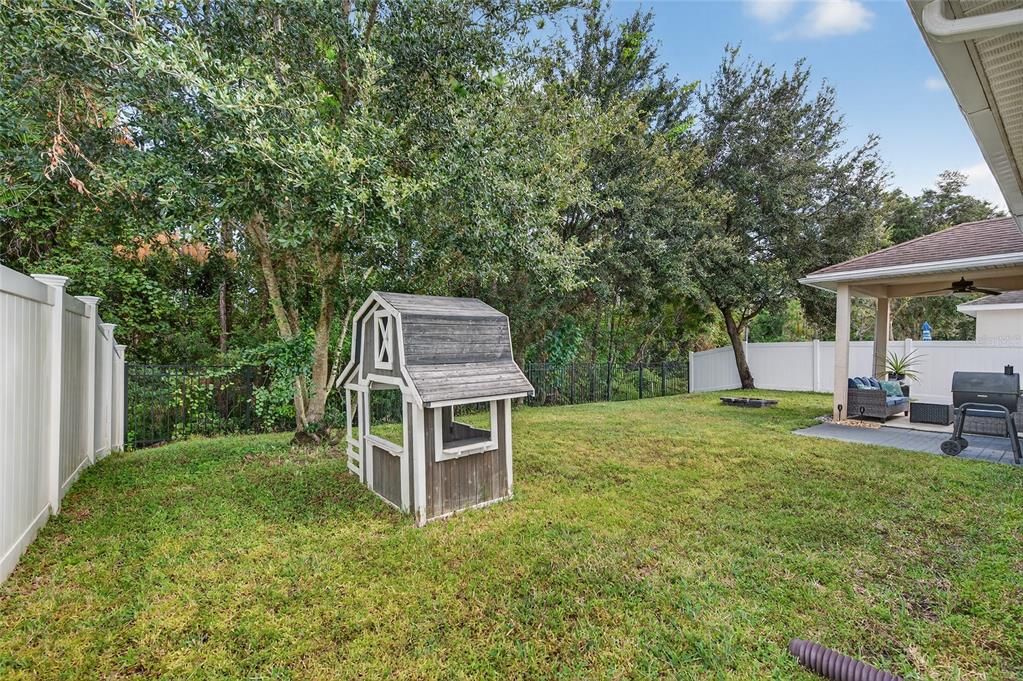 For Sale: $320,000 (3 beds, 2 baths, 1489 Square Feet)