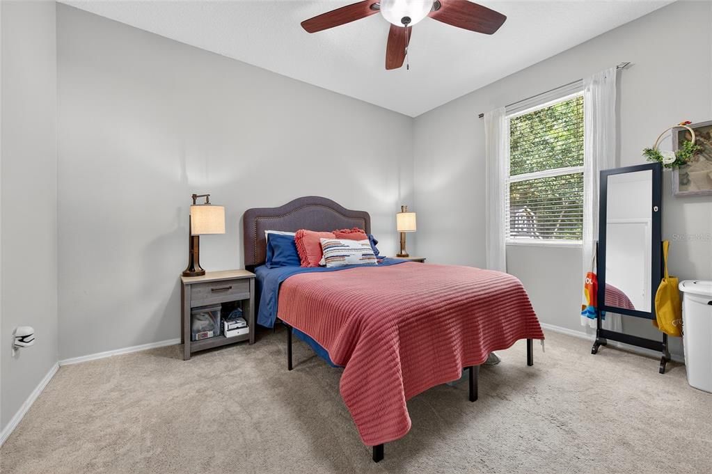 For Sale: $320,000 (3 beds, 2 baths, 1489 Square Feet)