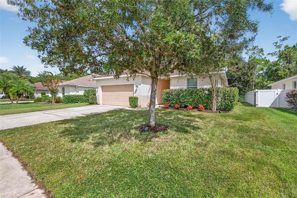 For Sale: $320,000 (3 beds, 2 baths, 1489 Square Feet)