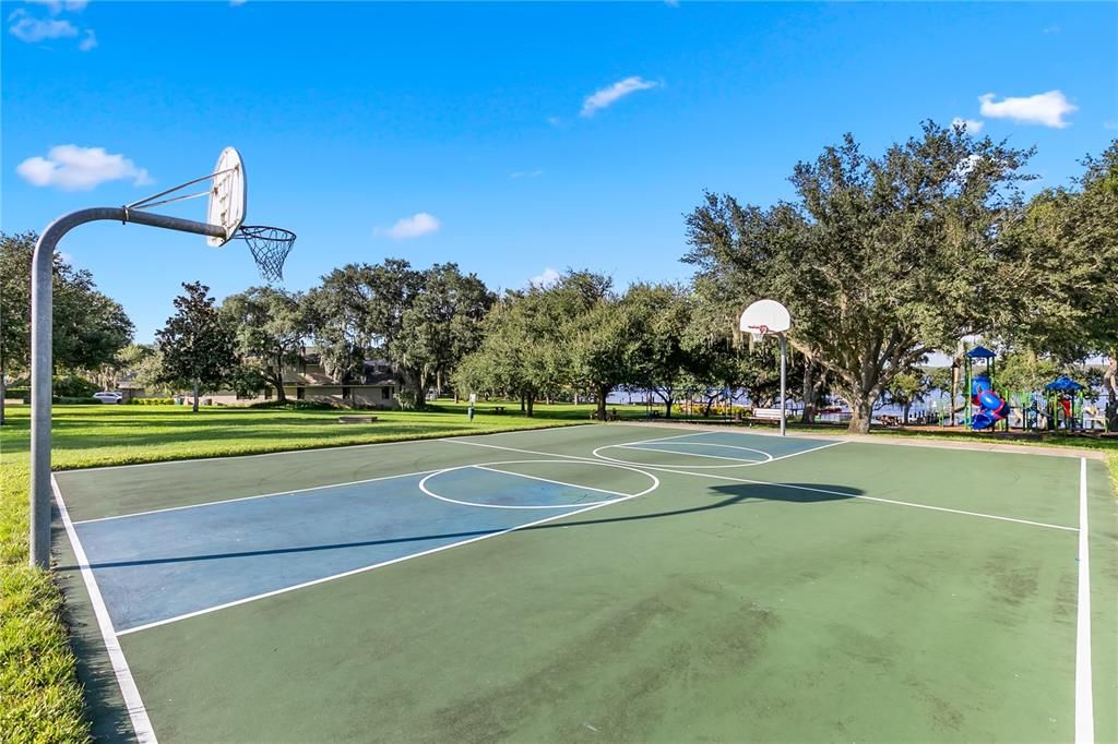 For Sale: $1,299,000 (5 beds, 4 baths, 4437 Square Feet)