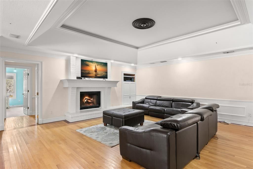 For Sale: $1,299,000 (5 beds, 4 baths, 4437 Square Feet)