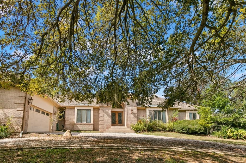 For Sale: $1,299,000 (5 beds, 4 baths, 4437 Square Feet)