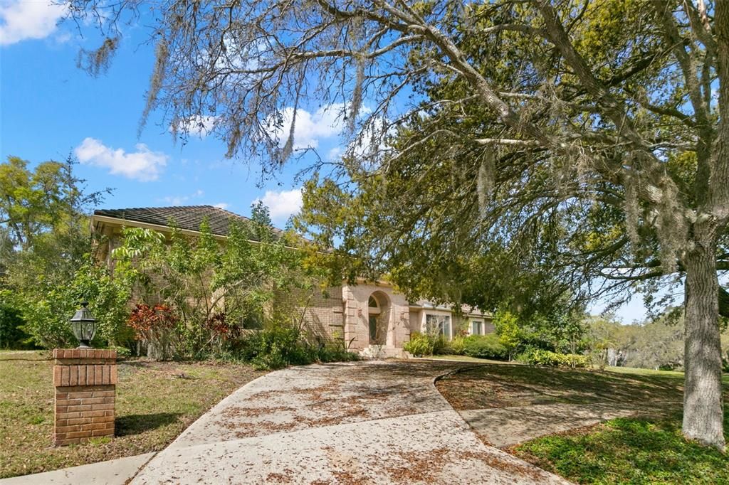 For Sale: $1,299,000 (5 beds, 4 baths, 4437 Square Feet)