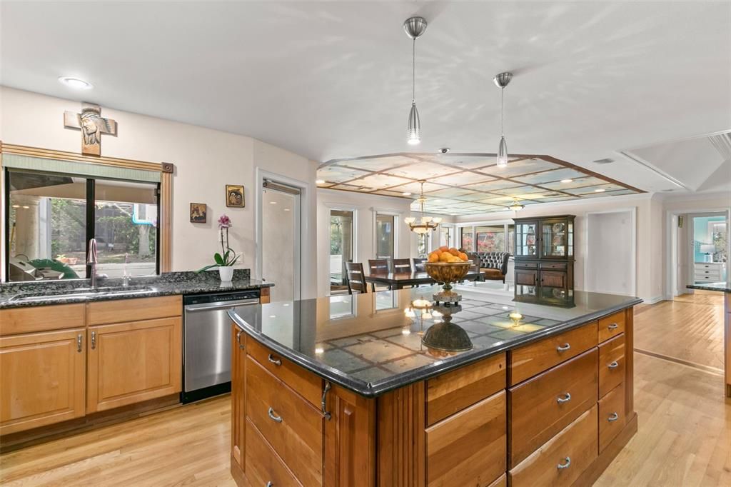 For Sale: $1,299,000 (5 beds, 4 baths, 4437 Square Feet)