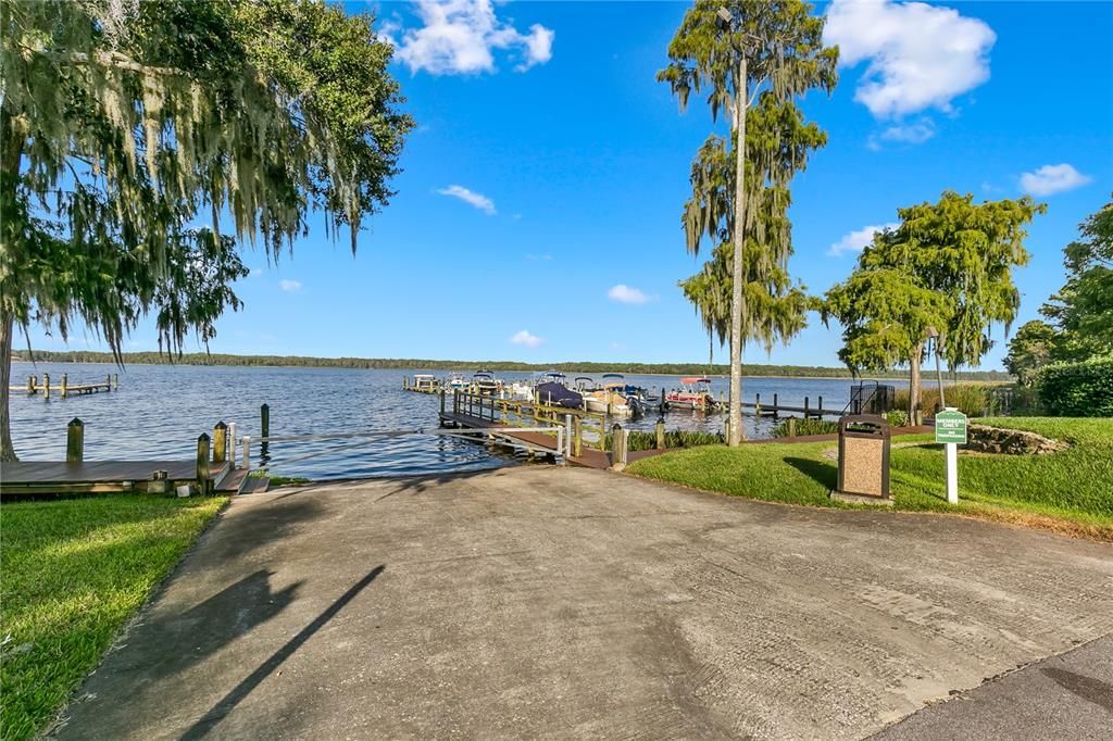 For Sale: $1,299,000 (5 beds, 4 baths, 4437 Square Feet)