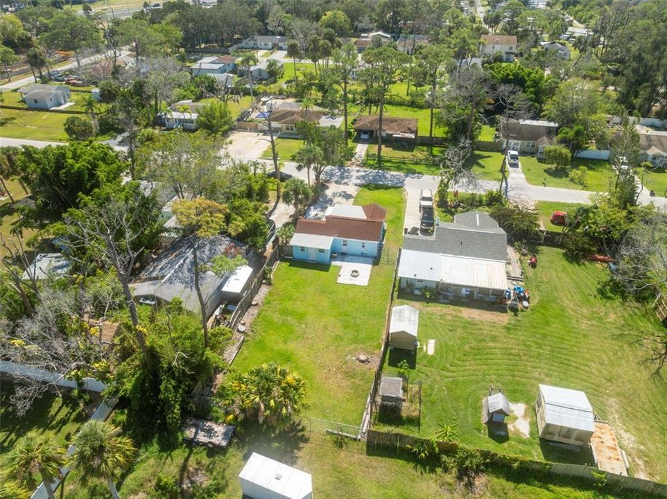 For Sale: $195,000 (2 beds, 1 baths, 720 Square Feet)