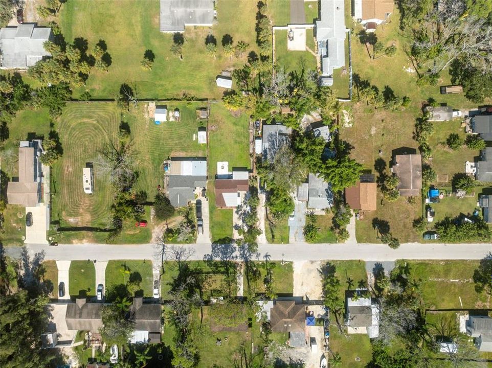 For Sale: $195,000 (2 beds, 1 baths, 720 Square Feet)