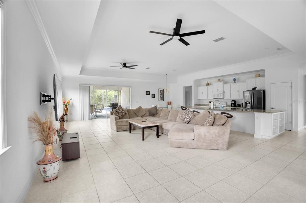 For Sale: $669,000 (4 beds, 3 baths, 3045 Square Feet)