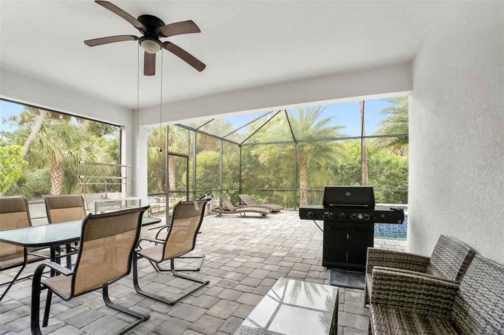 For Sale: $669,000 (4 beds, 3 baths, 3045 Square Feet)