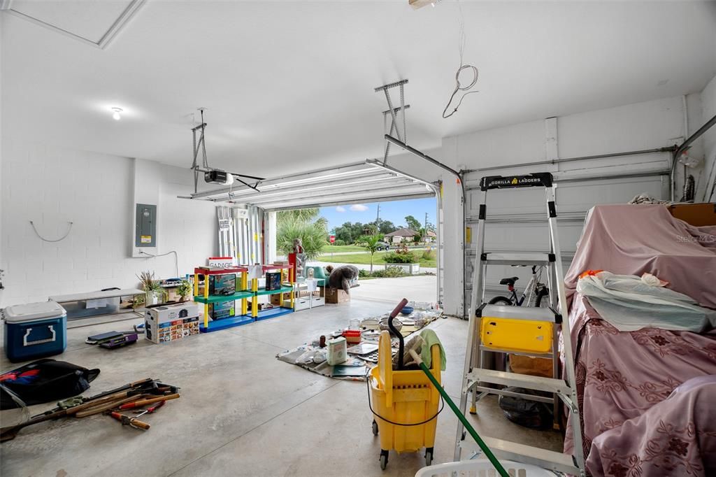 For Sale: $669,000 (4 beds, 3 baths, 3045 Square Feet)