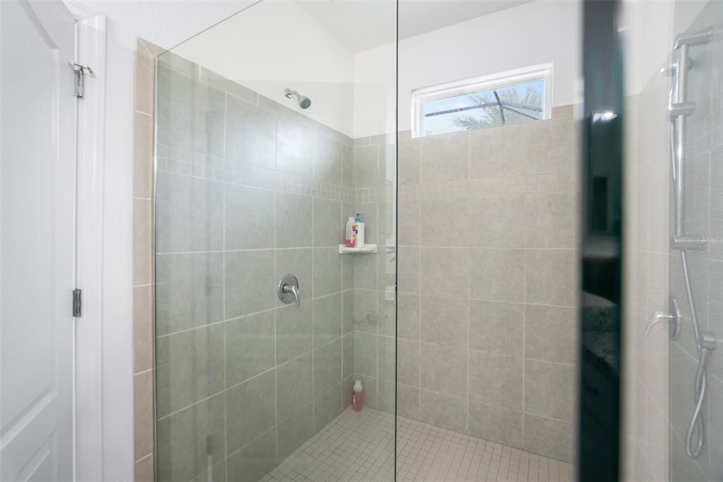 For Sale: $669,000 (4 beds, 3 baths, 3045 Square Feet)