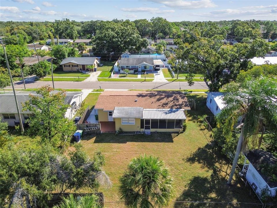 Active With Contract: $315,000 (3 beds, 1 baths, 1045 Square Feet)