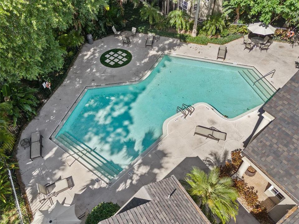 Под контрактом: $339,000 (3 спален, 2 ванн, 1384 Квадратных фут)