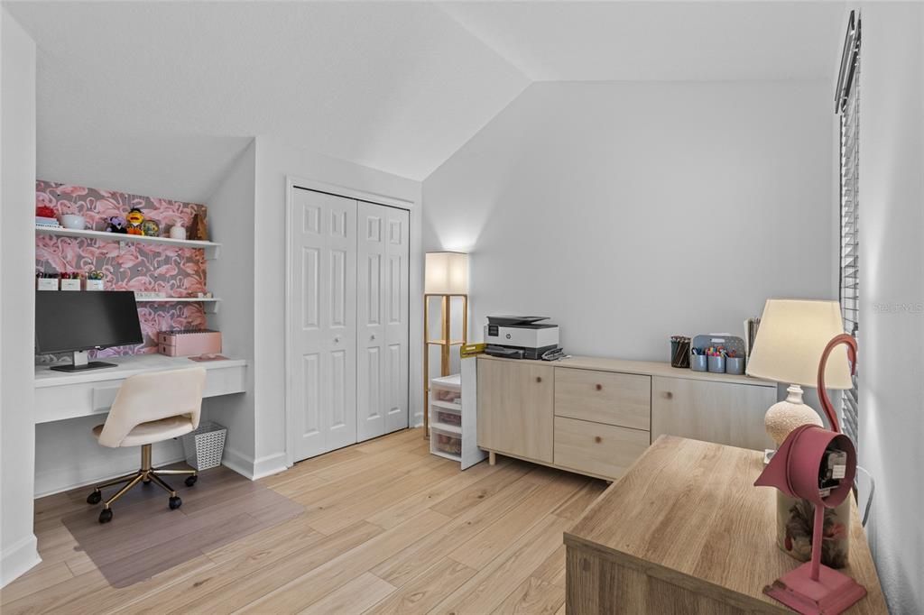 Под контрактом: $339,000 (3 спален, 2 ванн, 1384 Квадратных фут)