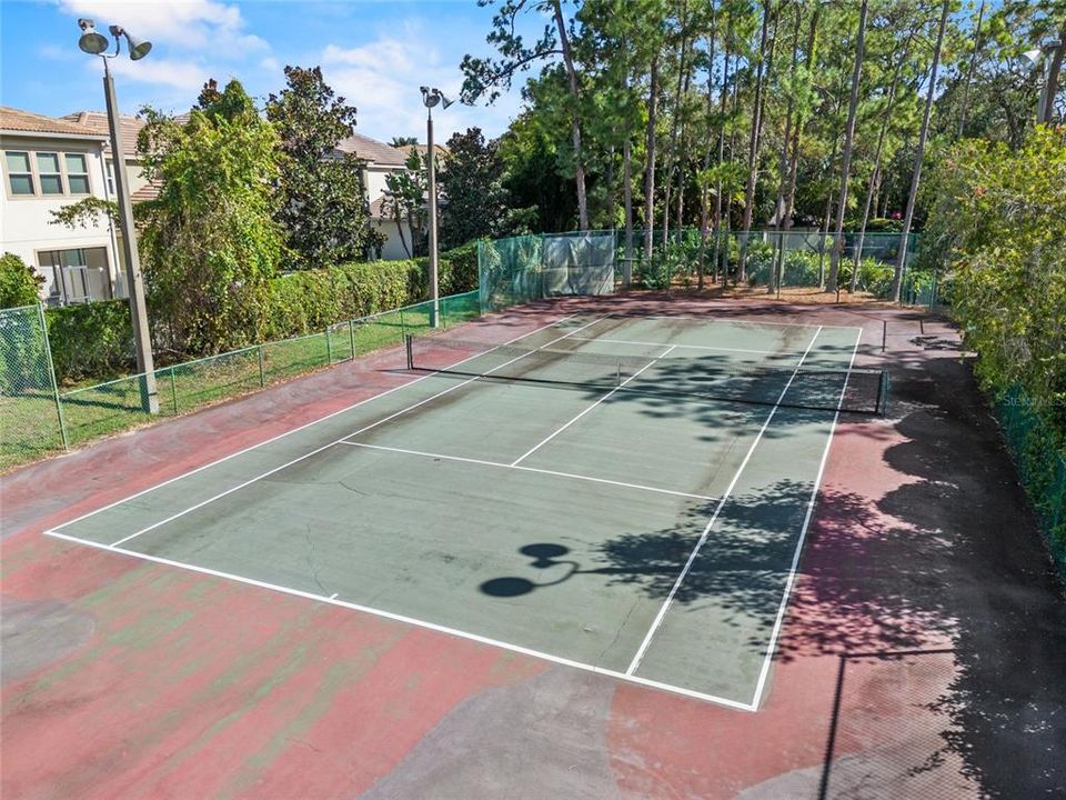 Под контрактом: $339,000 (3 спален, 2 ванн, 1384 Квадратных фут)