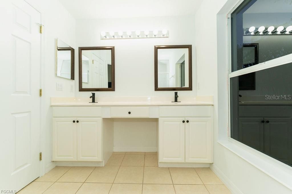 For Sale: $262,500 (3 beds, 2 baths, 1767 Square Feet)