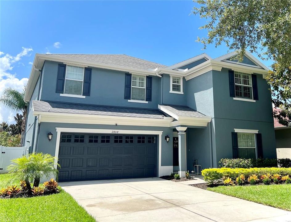 Activo con contrato: $770,000 (5 camas, 3 baños, 3238 Pies cuadrados)