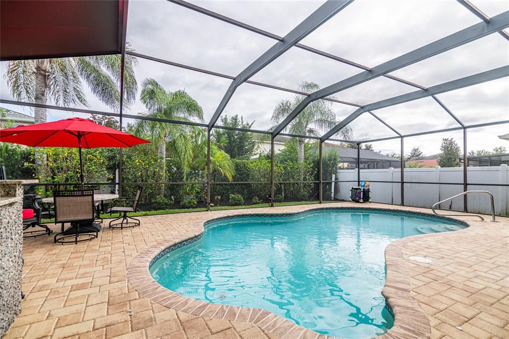 Activo con contrato: $770,000 (5 camas, 3 baños, 3238 Pies cuadrados)