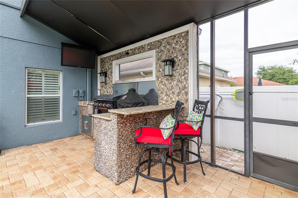 Activo con contrato: $770,000 (5 camas, 3 baños, 3238 Pies cuadrados)