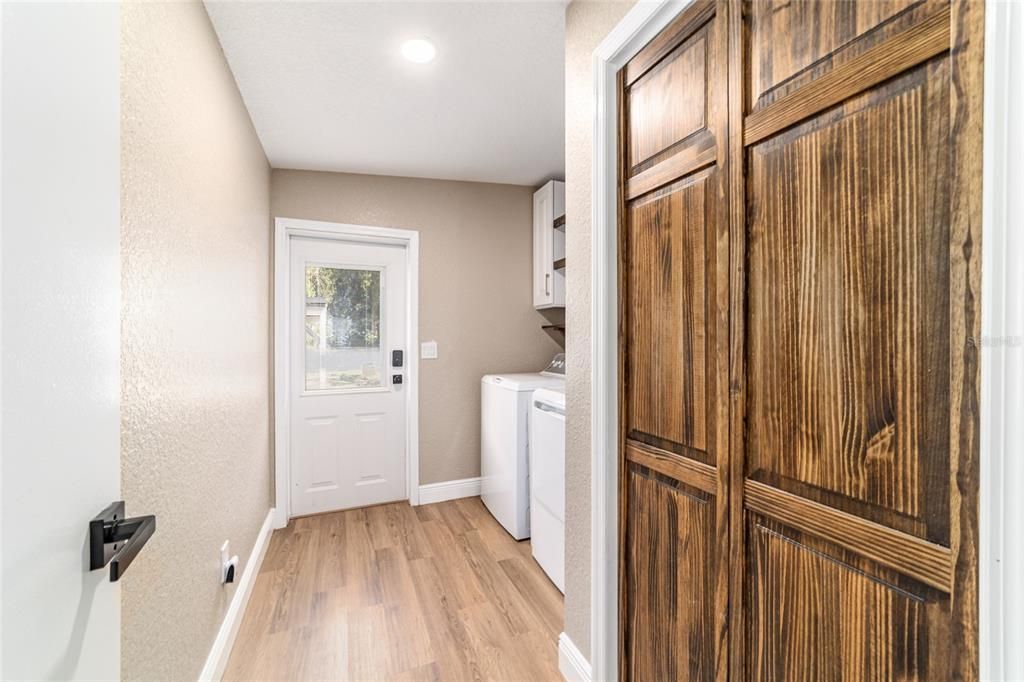 En Venta: $550,000 (4 camas, 3 baños, 2762 Pies cuadrados)