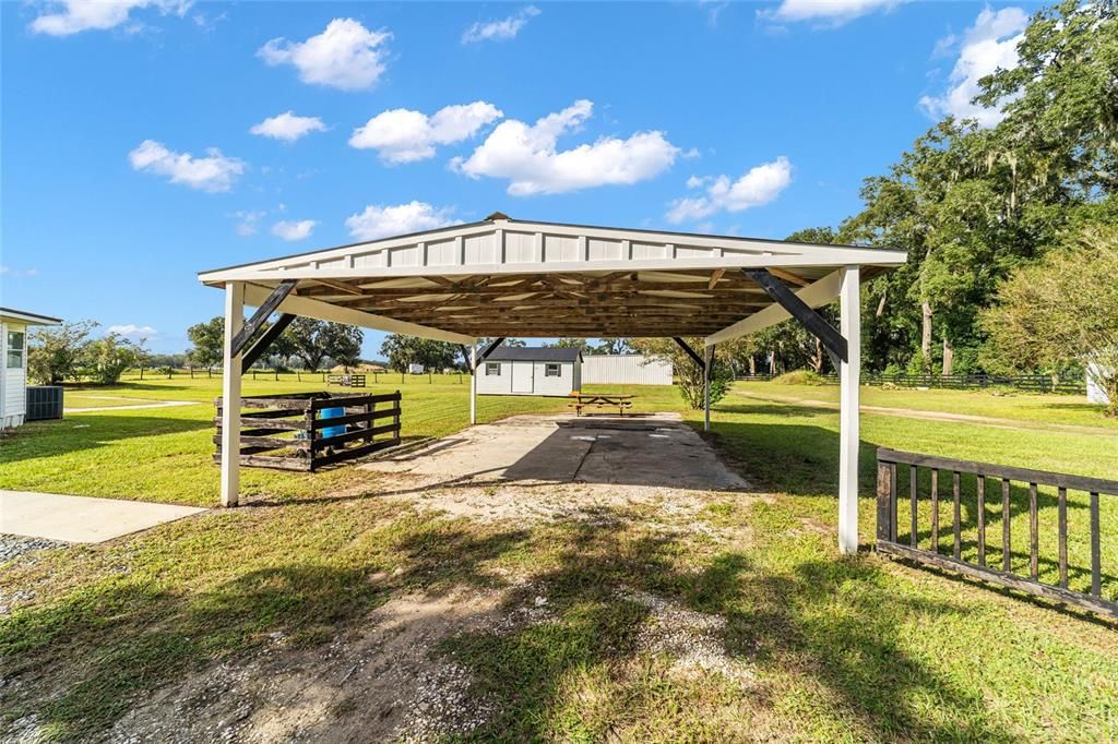 En Venta: $550,000 (4 camas, 3 baños, 2762 Pies cuadrados)