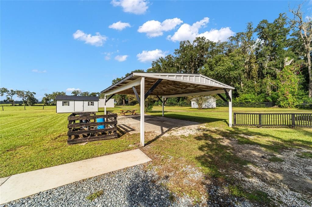 En Venta: $550,000 (4 camas, 3 baños, 2762 Pies cuadrados)