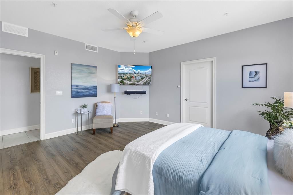 For Rent: $3,600 (3 beds, 2 baths, 1711 Square Feet)