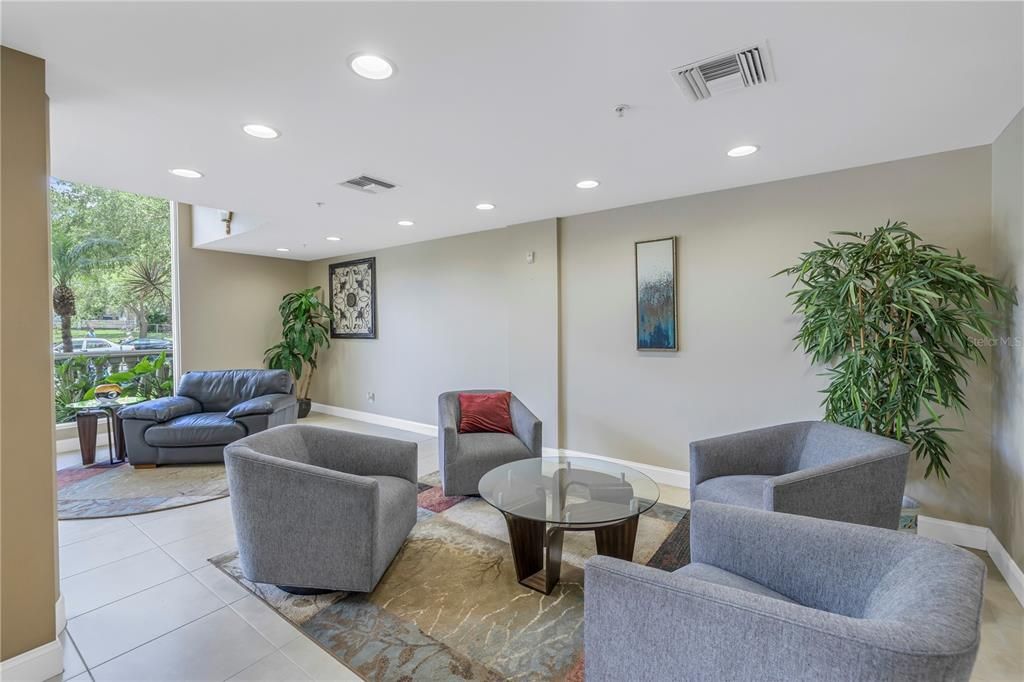 For Rent: $3,600 (3 beds, 2 baths, 1711 Square Feet)