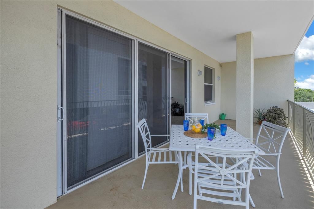 For Rent: $3,600 (3 beds, 2 baths, 1711 Square Feet)