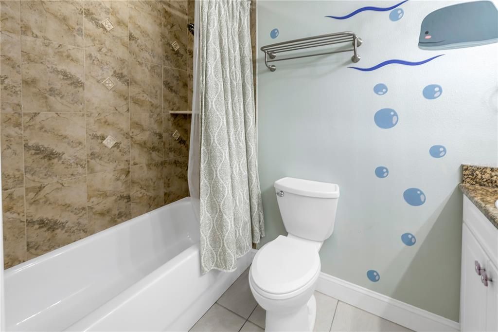 For Rent: $3,600 (3 beds, 2 baths, 1711 Square Feet)