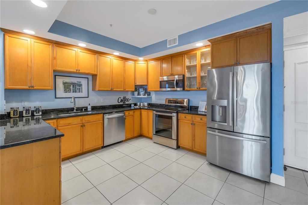 For Rent: $3,600 (3 beds, 2 baths, 1711 Square Feet)