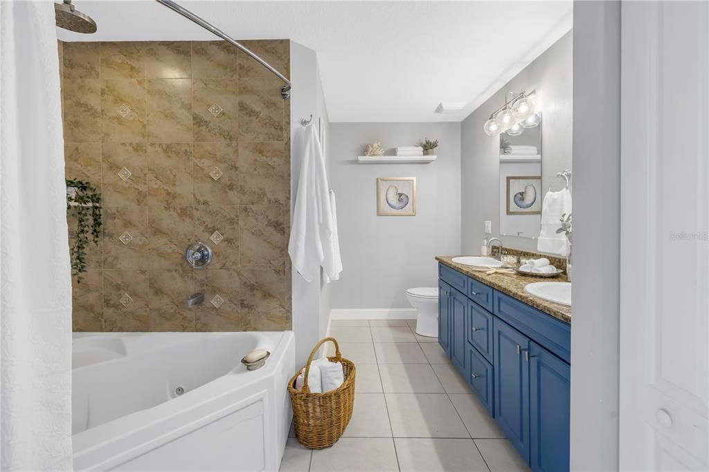 For Rent: $3,600 (3 beds, 2 baths, 1711 Square Feet)