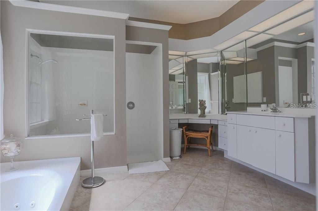 En Renta: $7,500 (4 camas, 3 baños, 2851 Pies cuadrados)