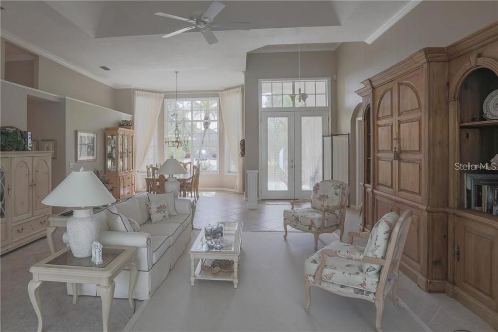 En Renta: $7,500 (4 camas, 3 baños, 2851 Pies cuadrados)