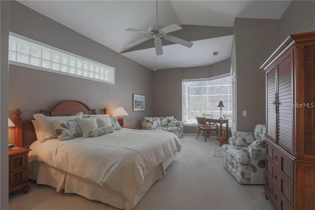 En Renta: $7,500 (4 camas, 3 baños, 2851 Pies cuadrados)