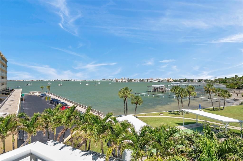 En Venta: $439,900 (2 camas, 2 baños, 1580 Pies cuadrados)