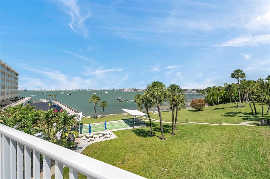 En Venta: $439,900 (2 camas, 2 baños, 1580 Pies cuadrados)