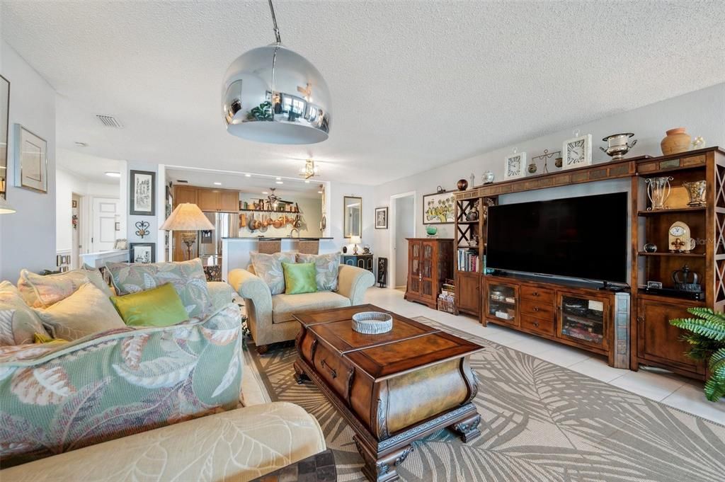 En Venta: $439,900 (2 camas, 2 baños, 1580 Pies cuadrados)