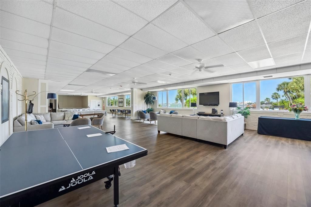 En Venta: $439,900 (2 camas, 2 baños, 1580 Pies cuadrados)