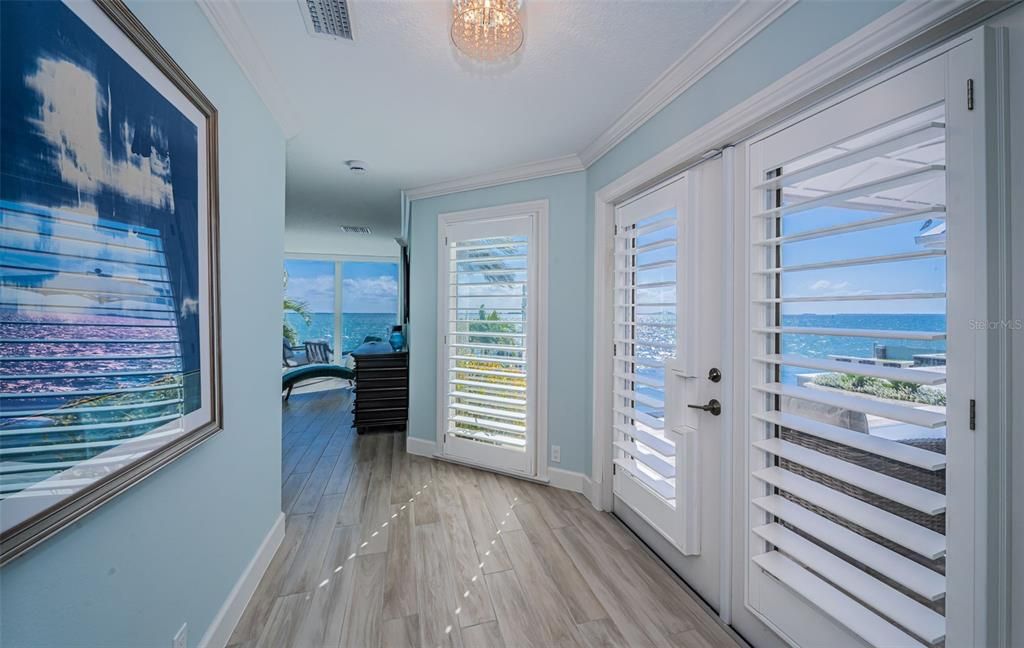 合同活跃: $3,599,000 (4 贝兹, 3 浴室, 3310 平方英尺)