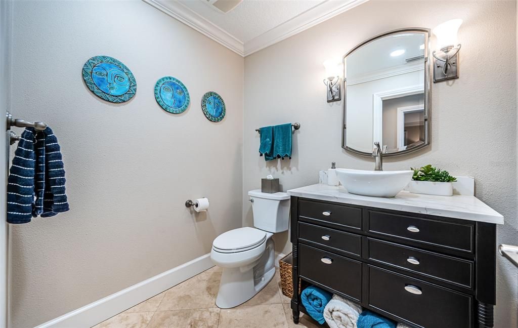 合同活跃: $3,599,000 (4 贝兹, 3 浴室, 3310 平方英尺)