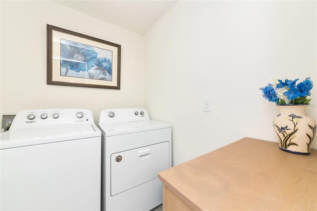 En Venta: $321,900 (3 camas, 2 baños, 1232 Pies cuadrados)