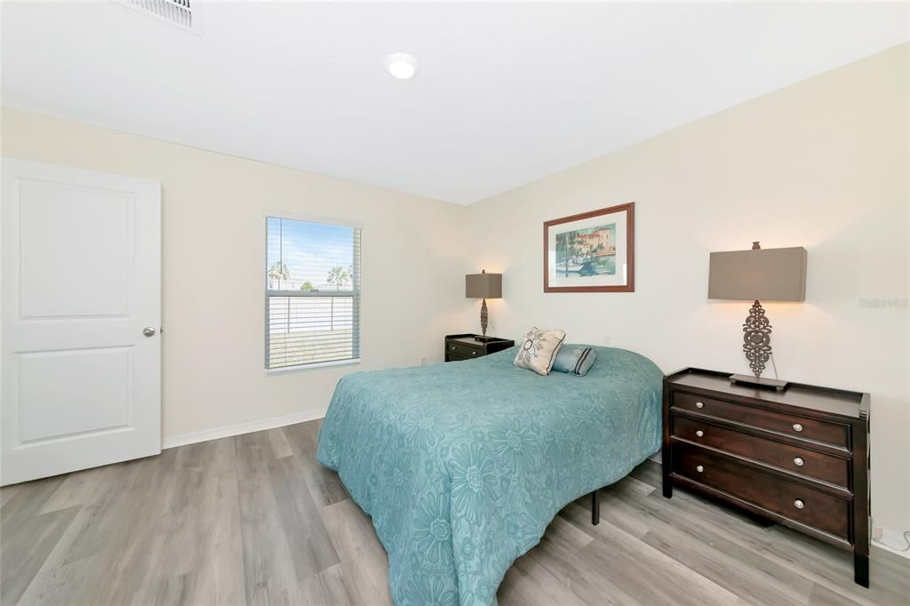 En Venta: $321,900 (3 camas, 2 baños, 1232 Pies cuadrados)